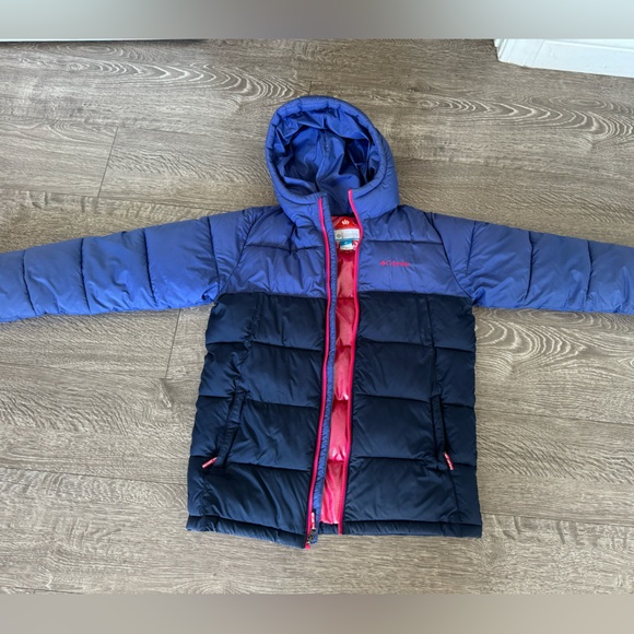 Lightly worn Girls size 18-20 super warm puffer jacket by Columbia! - Picture 1 of 4